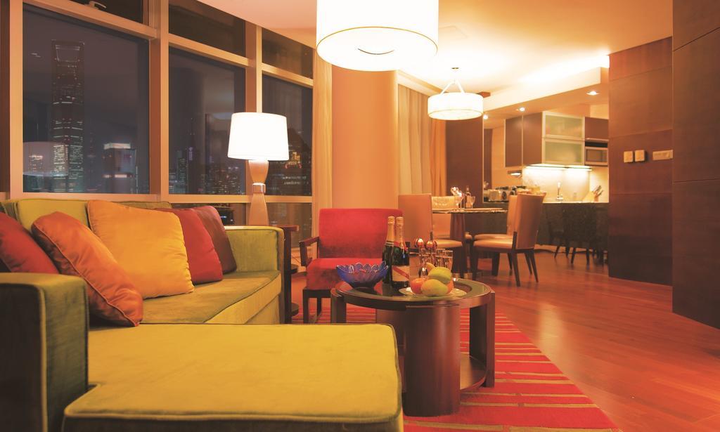 Union Square, Shanghai Pudong - Marriott Executive Apartments Номер фото